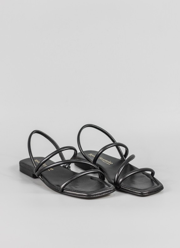 Sandalias BRYAN en color negro para mujer
