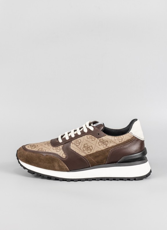 Zapatillas GUESS en color beige para hombre