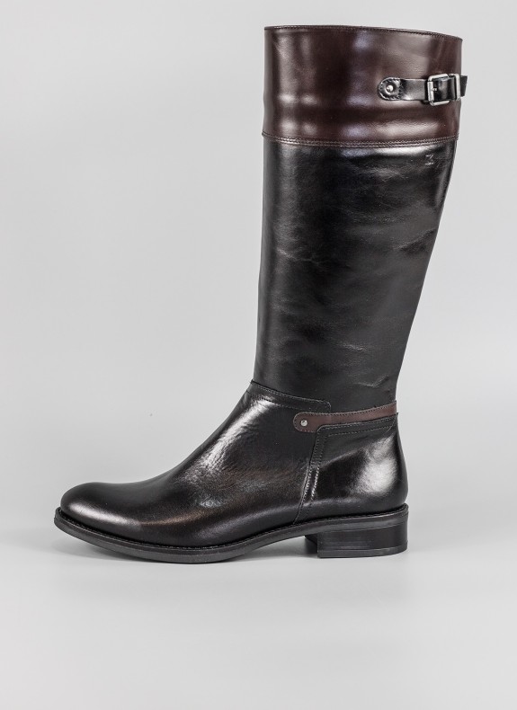 Botas FLUCHOS em cor preta para mulher