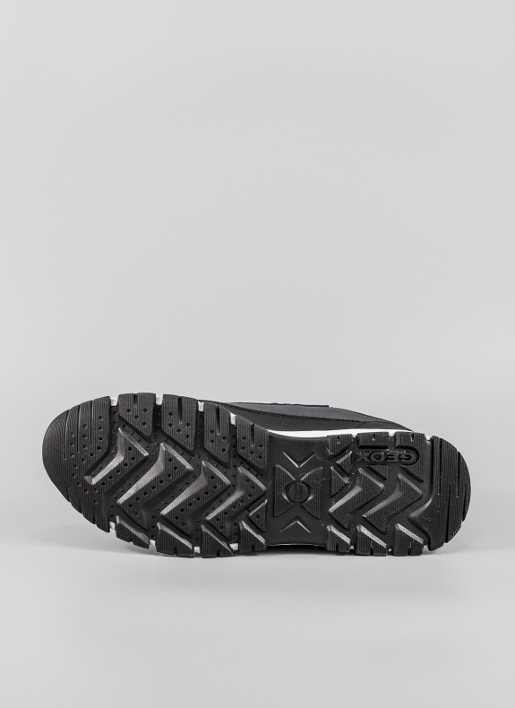 Zapatillas GEOX en color negro para hombre