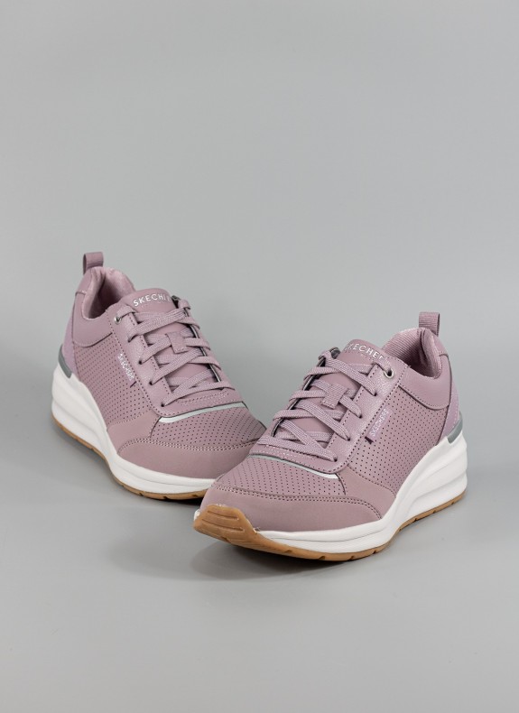 Zapatillas SKECHERS en color rosa para mujer