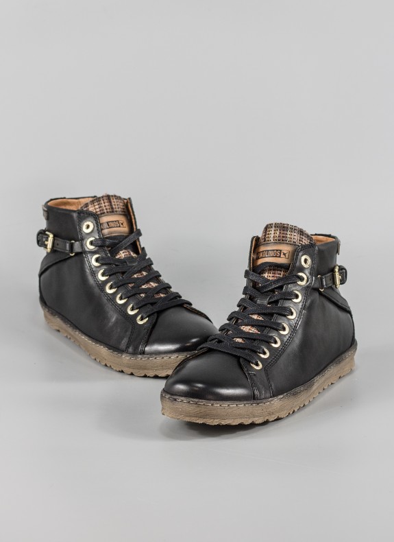 Bottes PIKOLINOS en noir pour femme