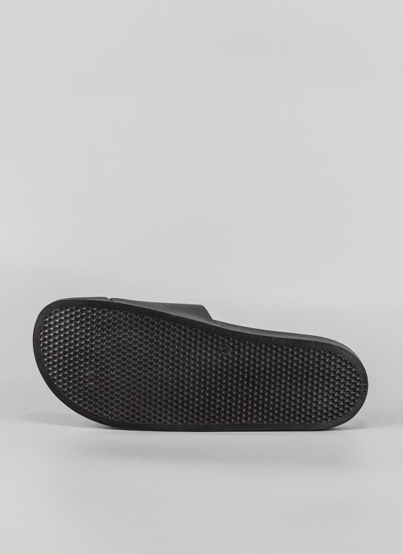 Tongs MB-FEELING CHAUSSURES en couleur noire pour homme