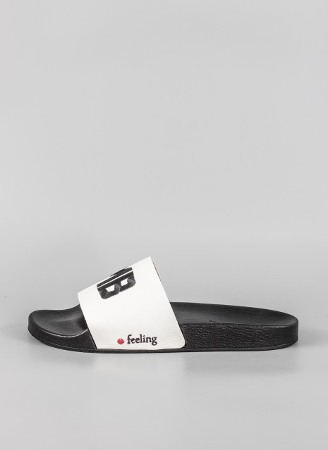 Tongs MB-FEELING CHAUSSURES en couleur blanche pour homme