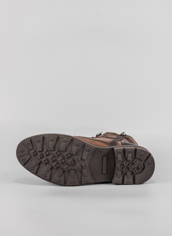 Botines PIKOLINOS en color cuero para hombre