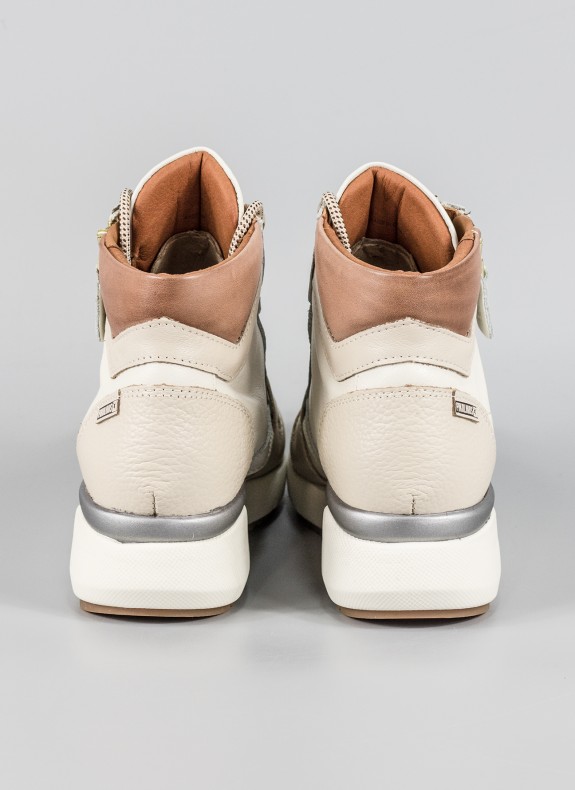 Botines PIKOLINOS en color blanco para mujer