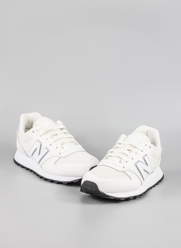 Baskets NEW BALANCE blanches pour femme