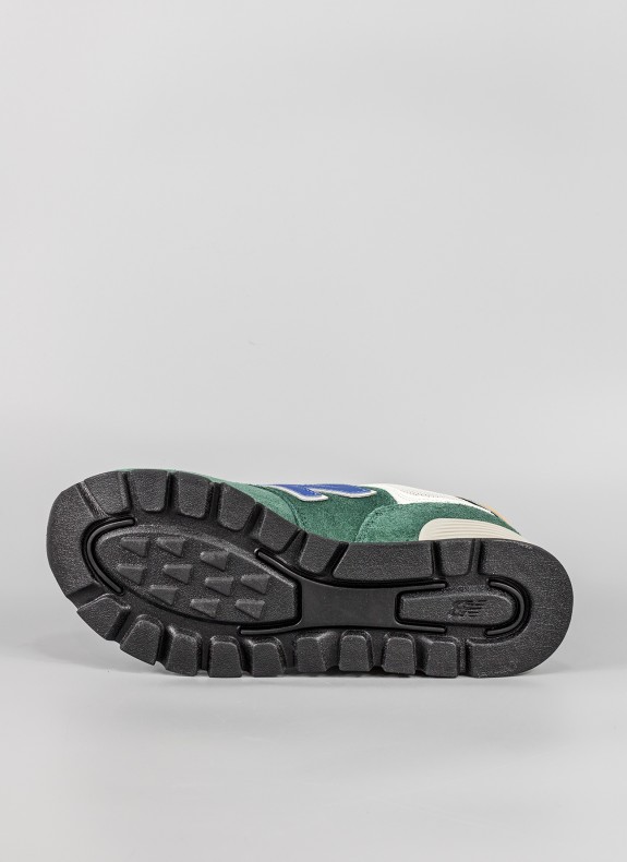 Chaussures NEW BALANCE de couleur verte pour homme