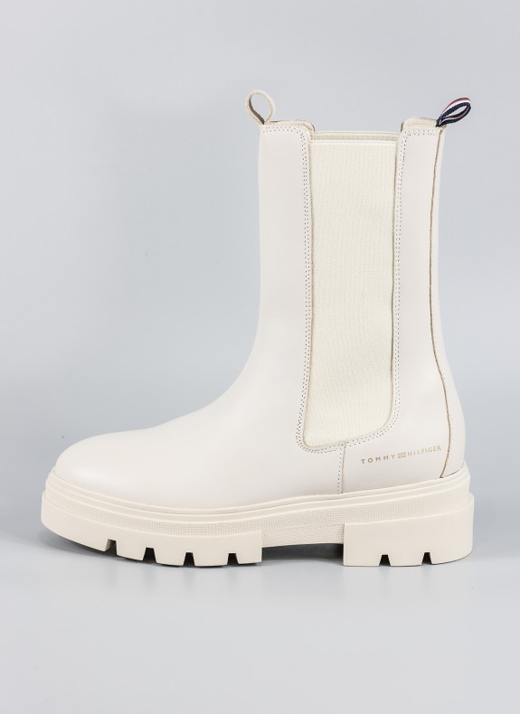 BOTAS TOMMY HILFIGER MONOCHROMATIC CHELA BOOT BEIGE