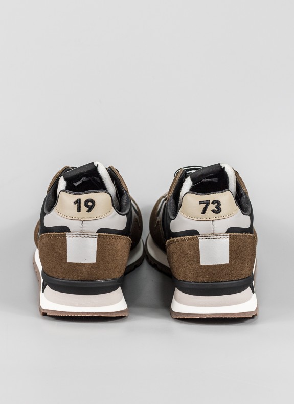 Baskets Pepe Jeans en daim de couleur noire pour homme