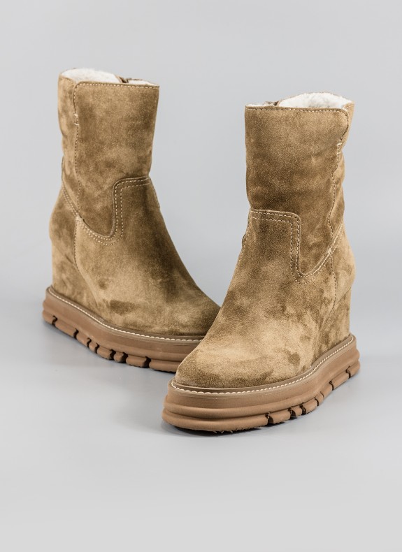 Botines ALPE en color cuero para mujer