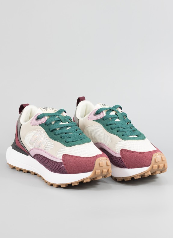 Chaussures MUSTANG en couleur bordeaux pour femme