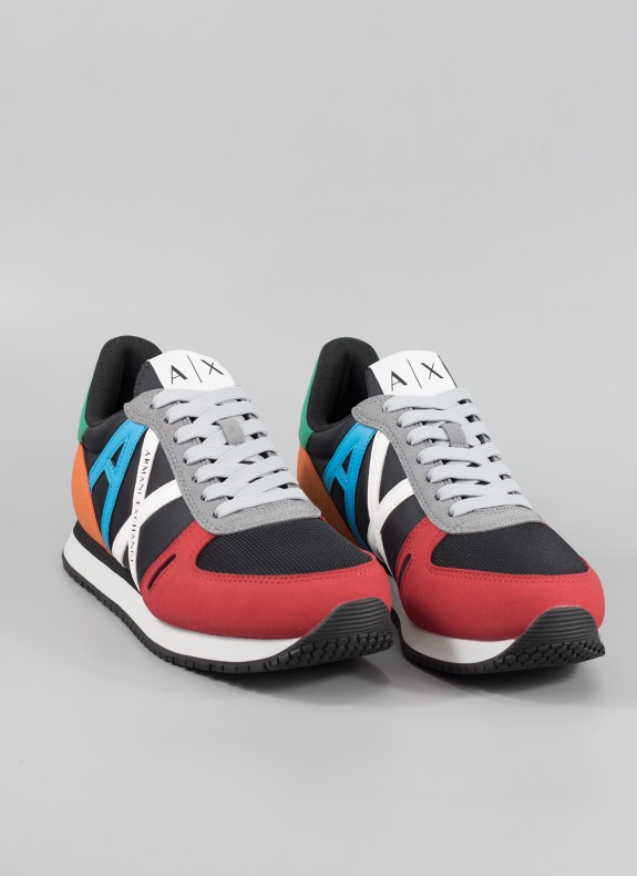 Zapatillas ARMANI EXCHANGE en color negro para hombre