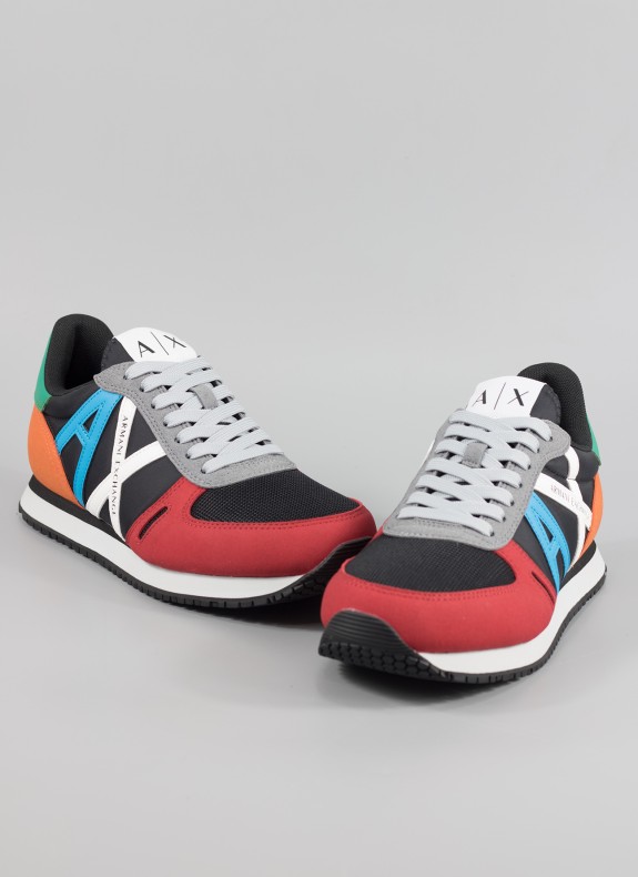 Zapatillas ARMANI EXCHANGE en color negro para hombre