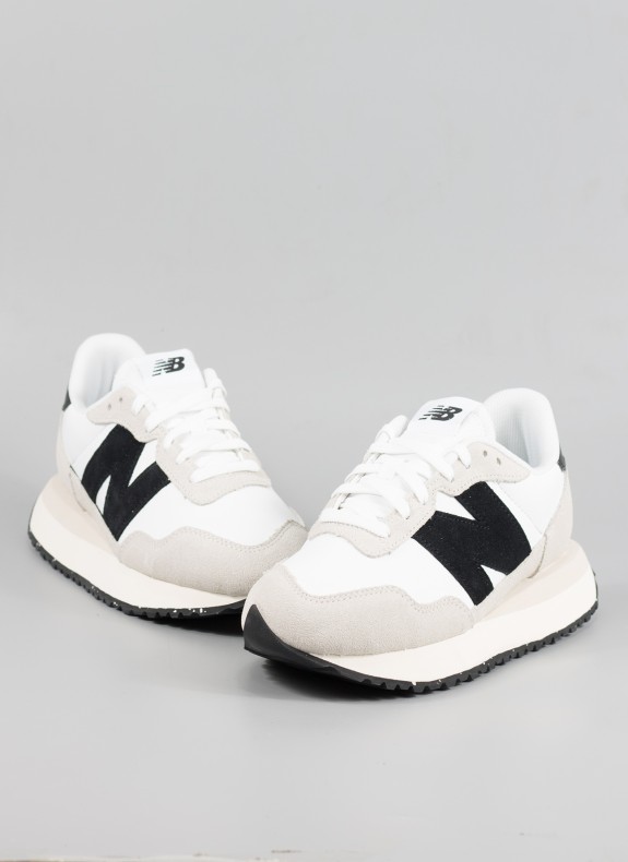ZAPATILLAS NEW BALANCE 237 BLANCO