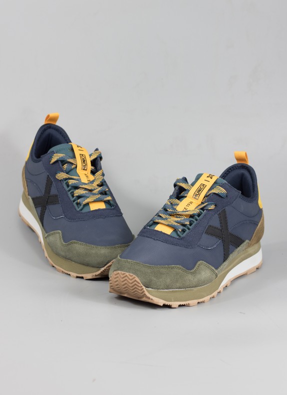 Baskets MUNICH de couleur marine pour homme