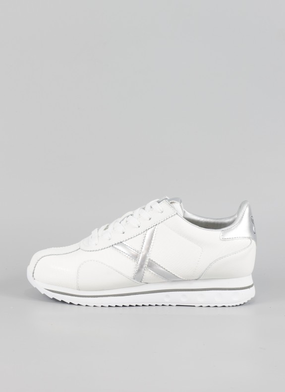 Zapatillas MUNICH en color blanco para mujer