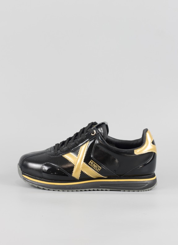 Chaussures MUNICH en noir pour homme