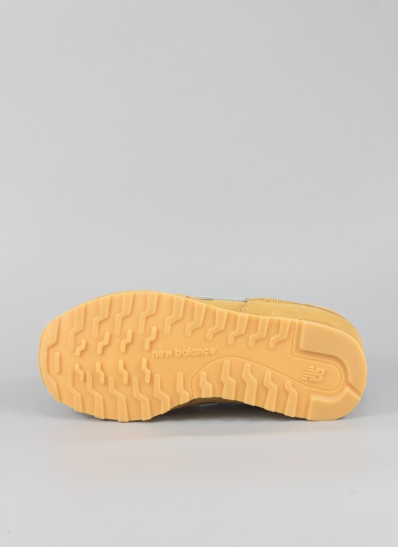 Chaussures NEW BALANCE de couleur moutarde pour homme
