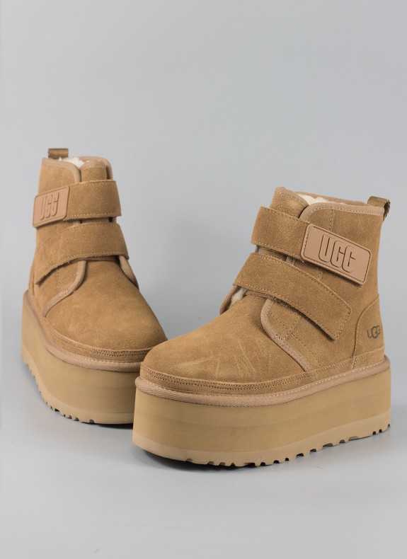 Botines UGG en color cuero para mujer