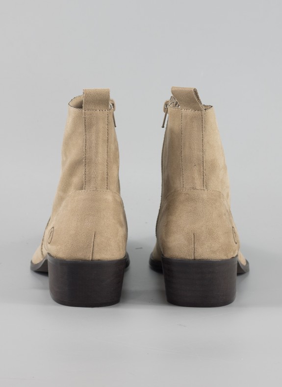 Bottines KESLEM en couleur taupe pour femme.
