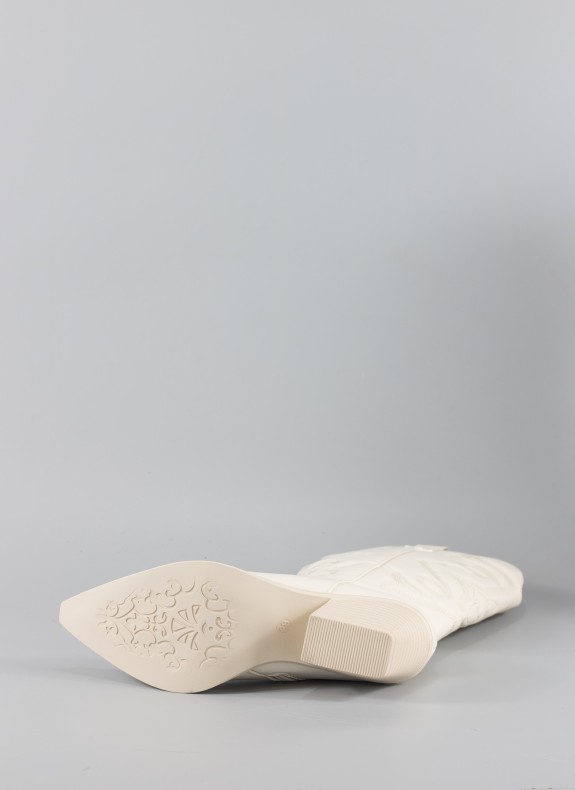 Botas KESLEM em cor bege para mulher