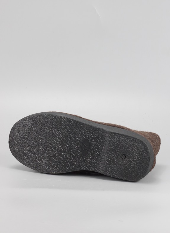 Chaussons KESLEM en couleur marron pour femme