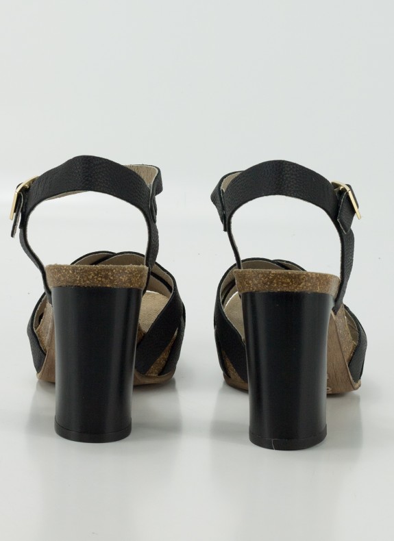 Sandalias PENELOPE en color negro para mujer