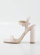 Sandalia GUESS colorido nude para mulher