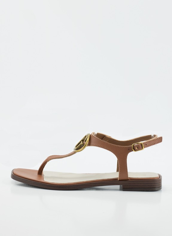 Sandalia GUESS cor couro para mulher