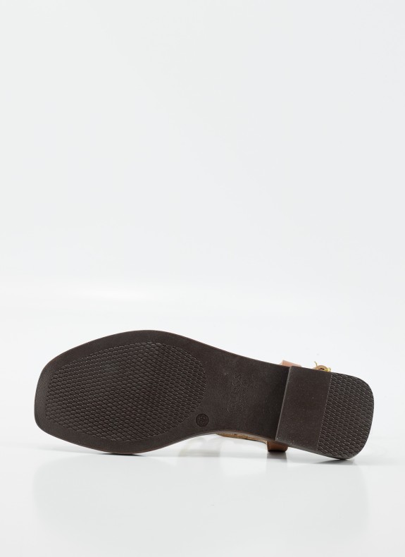 Sandalia GUESS cor couro para mulher