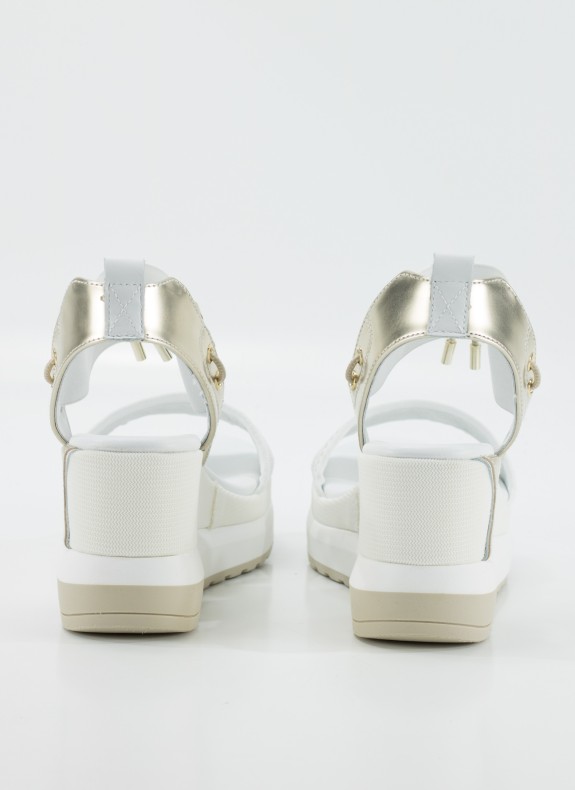 Sandalias NERO GIARDINI en color blanco para mujer