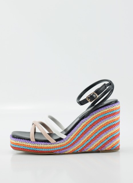 Sandalia KESLEM en color negro para mujer