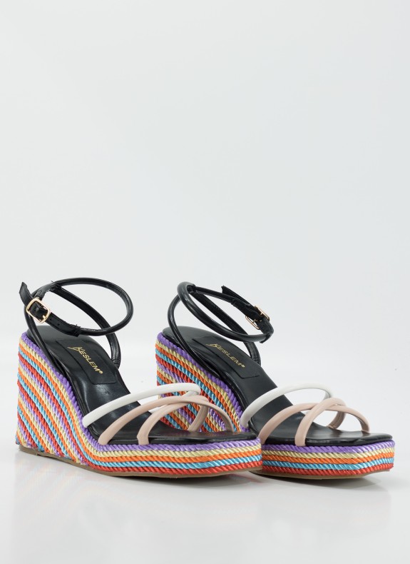 Sandalia KESLEM en color negro para mujer