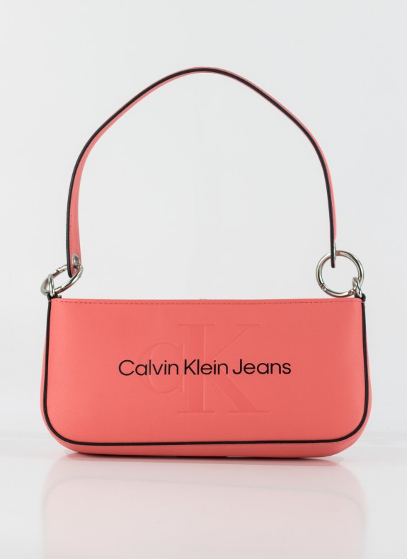 SAC CALVIN KLEIN SCULPTED SHOULDER POUCH25 MONO ROSE