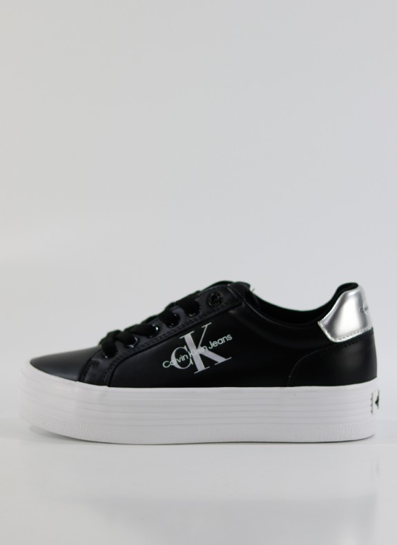 ZAPATILLAS CALVIN KLEIN VULC FLATFORM LACEUP LTH REFL WN NEGRO