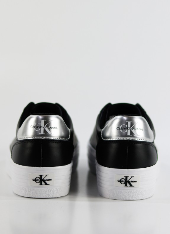 ZAPATILLAS CALVIN KLEIN VULC FLATFORM LACEUP LTH REFL WN NEGRO