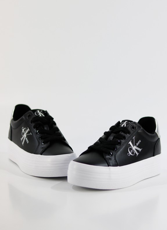 ZAPATILLAS CALVIN KLEIN VULC FLATFORM LACEUP LTH REFL WN NEGRO