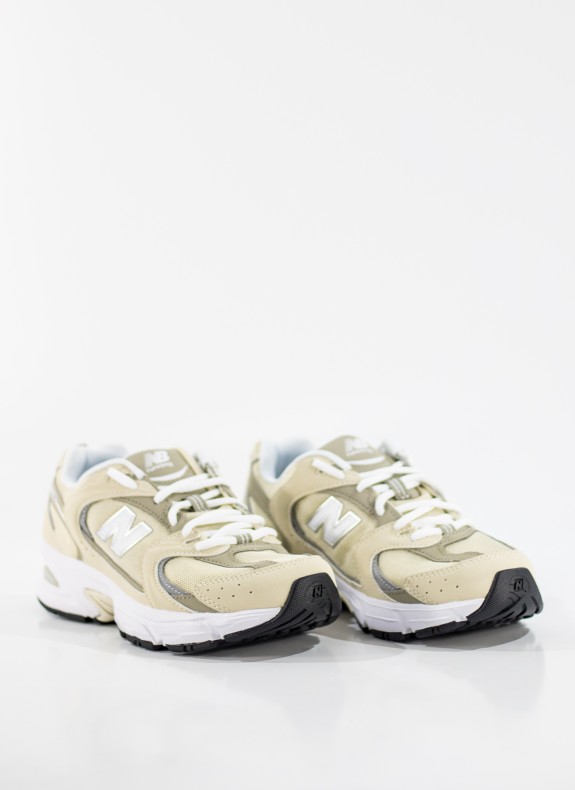 BASKETS NEW BALANCE 530 BEIGE