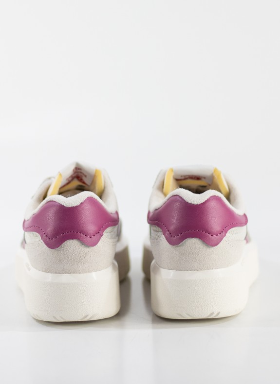 Zapatillas New Balance CT302 beige