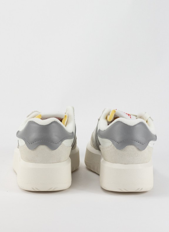 Zapatillas New Balance 302 beige