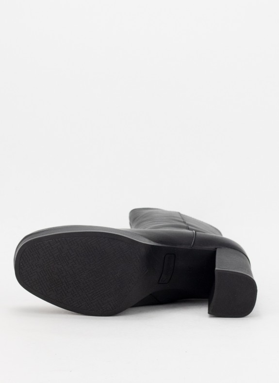 Botines DESIREE SHOES em cor diana preta para mulher
