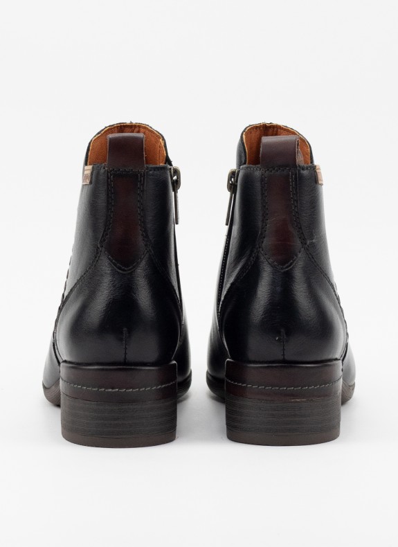Botines PIKOLINOS en color black para mujer