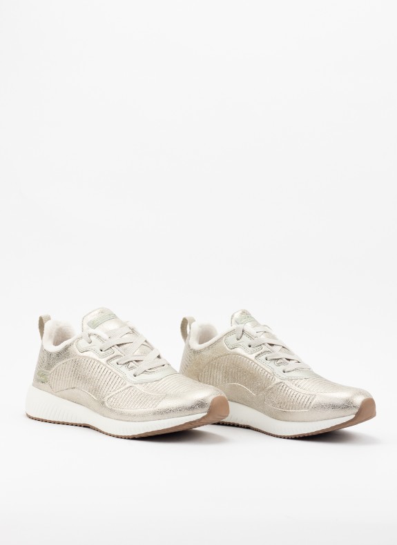 Zapatillas SKECHERS en color chmp para mujer