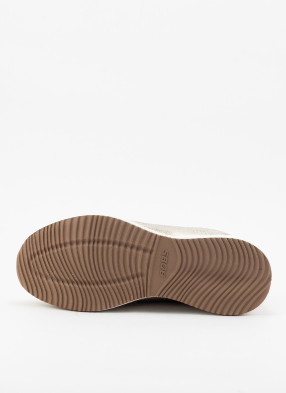 Zapatillas SKECHERS en color chmp para mujer