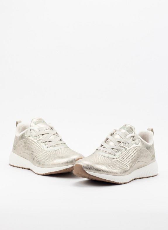 Zapatillas SKECHERS en color chmp para mujer