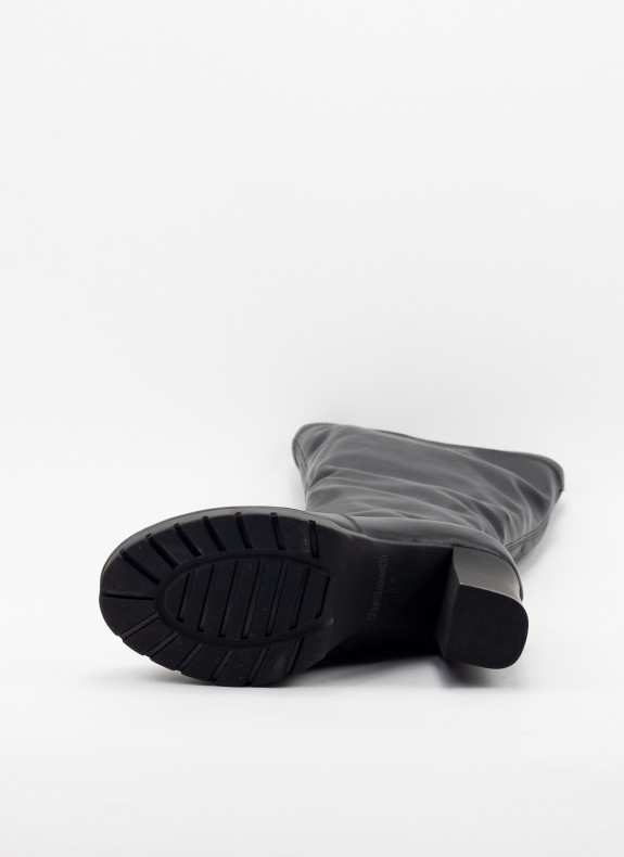 Botas REFRESH em cor preta para mulher