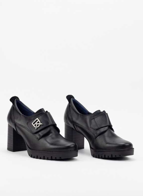 Zapatos DORKING en color sugar negro para mujer
