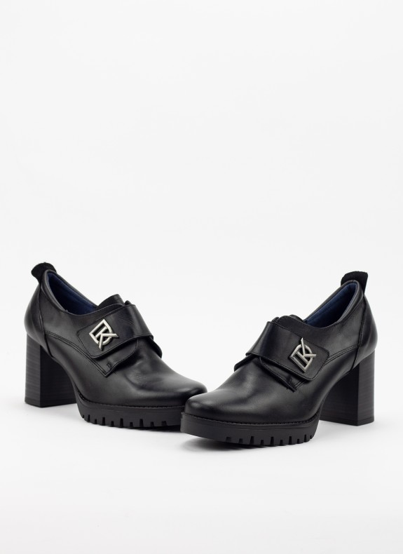 Zapatos DORKING en color sugar negro para mujer