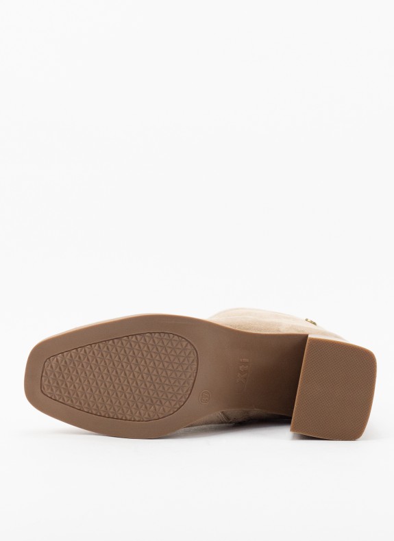 Botines XTI en color beige para mujer